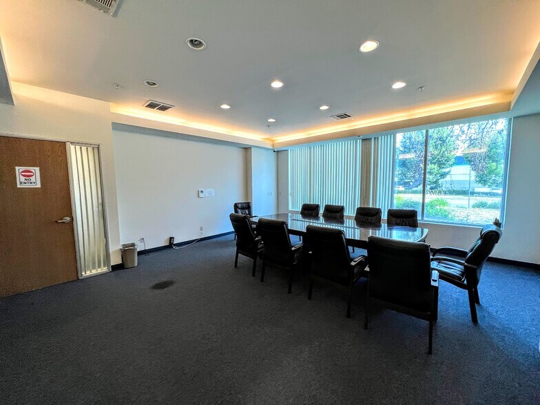 More Photos Of 1770 S Vineyard Ave, Ontario Warehouse For Sale
