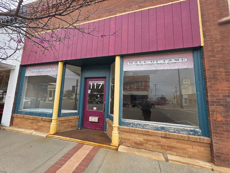 More Photos Of , Ellsworth General Retail For Sale