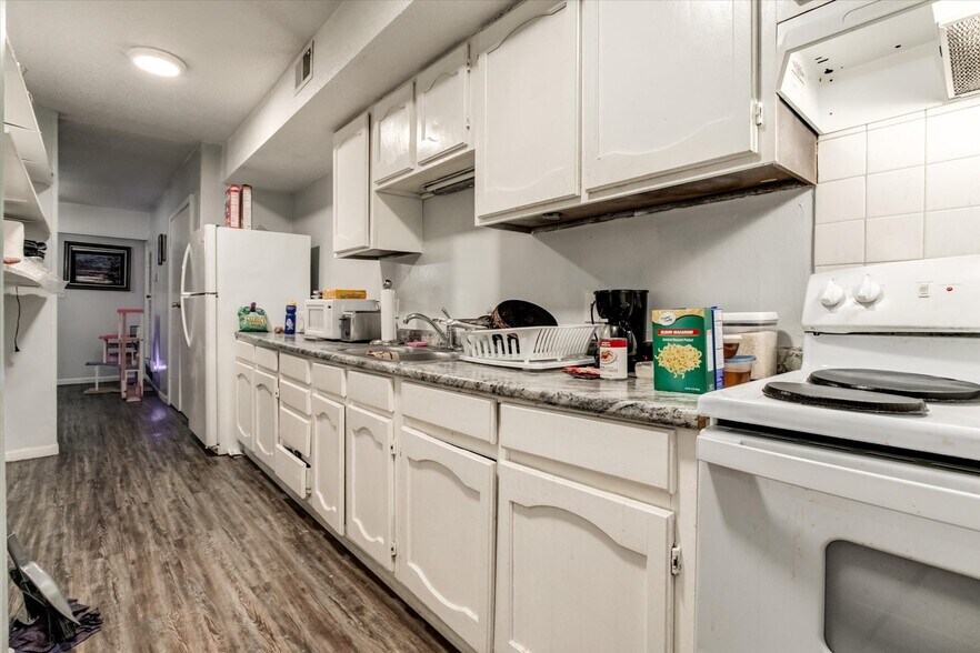 More Photos Of 2713-2715 Benton Blvd, Kansas City Apartments For Sale