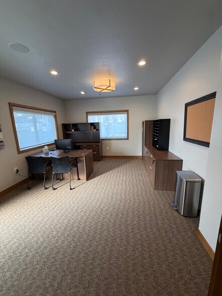 More Photos Of 1920 Prospector Ave, Park City Office For Sale