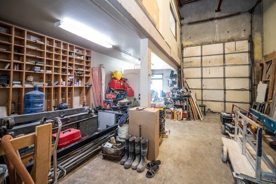 More Photos Of 12671 Bathgate Way, Richmond Warehouse For Sale