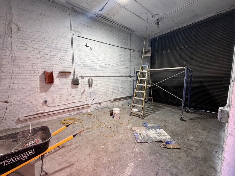 More Photos Of 9602 Ditmas Ave, Brooklyn Warehouse For Lease