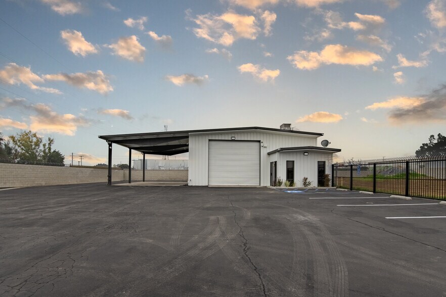 Primary Photo Of 4100 Well Tech Way, Bakersfield Warehouse For Lease