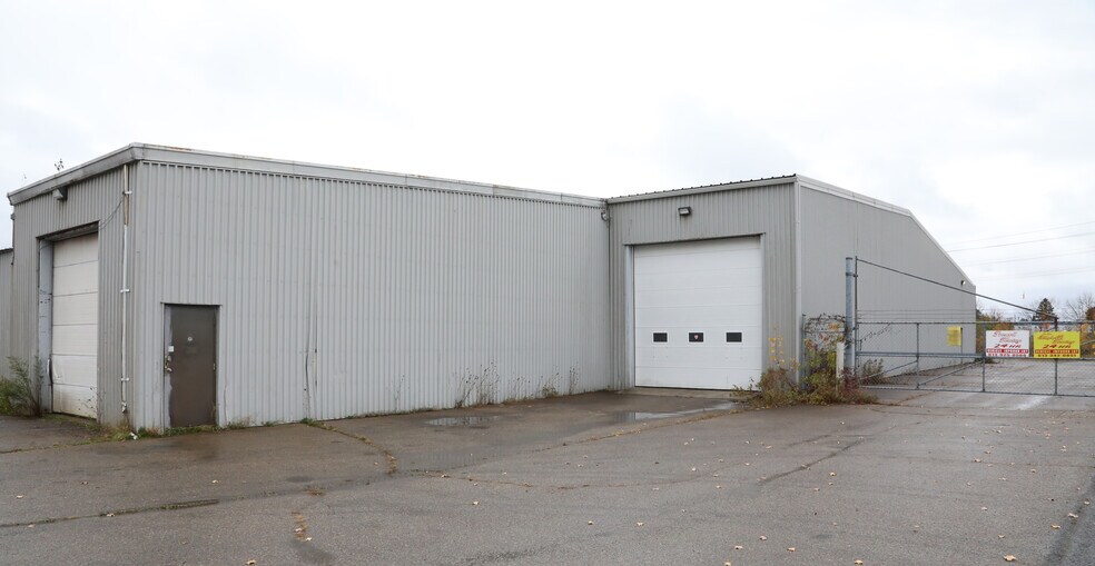 More Photos Of 855 Edward st, Prescott Industrial For Sale