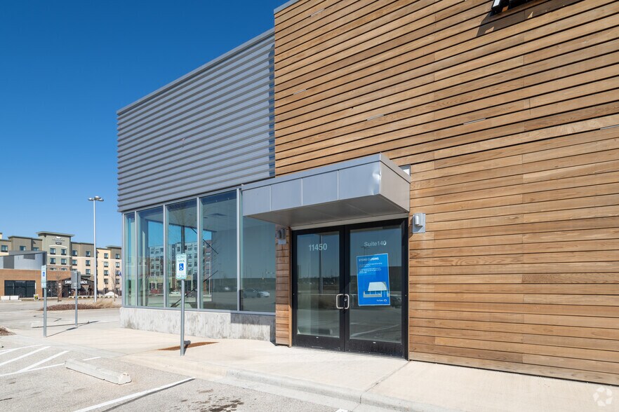 More Photos Of 11500 W Burleigh St, Wauwatosa Unknown For Lease