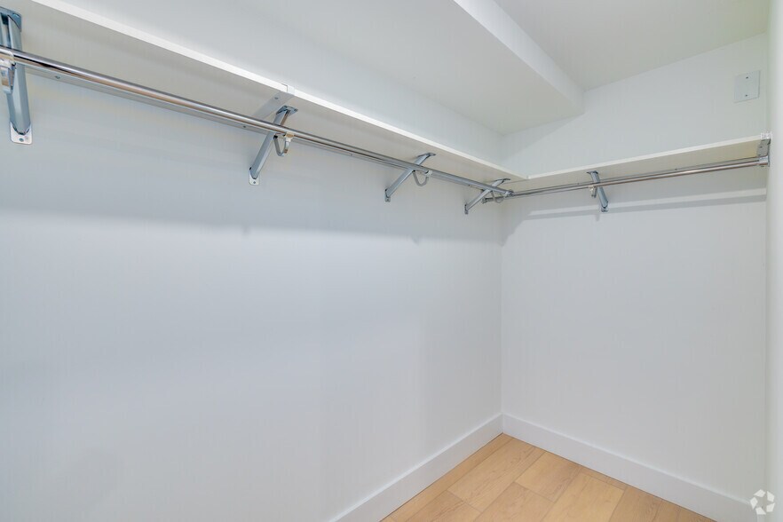 More Photos Of 2007 Cambridge St, Philadelphia Apartments For Sale