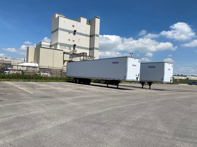 Primary Photo Of 6810 Prescott Ave, Saint Louis Truck Terminal For Lease