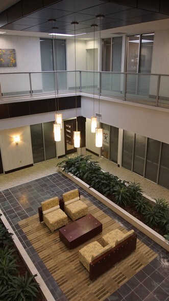 More Photos Of 1819 W Pinhook Rd, Lafayette Office For Lease