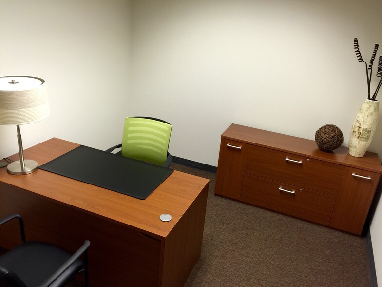 More Photos Of 33530 1st Way S, Federal Way Coworking Space