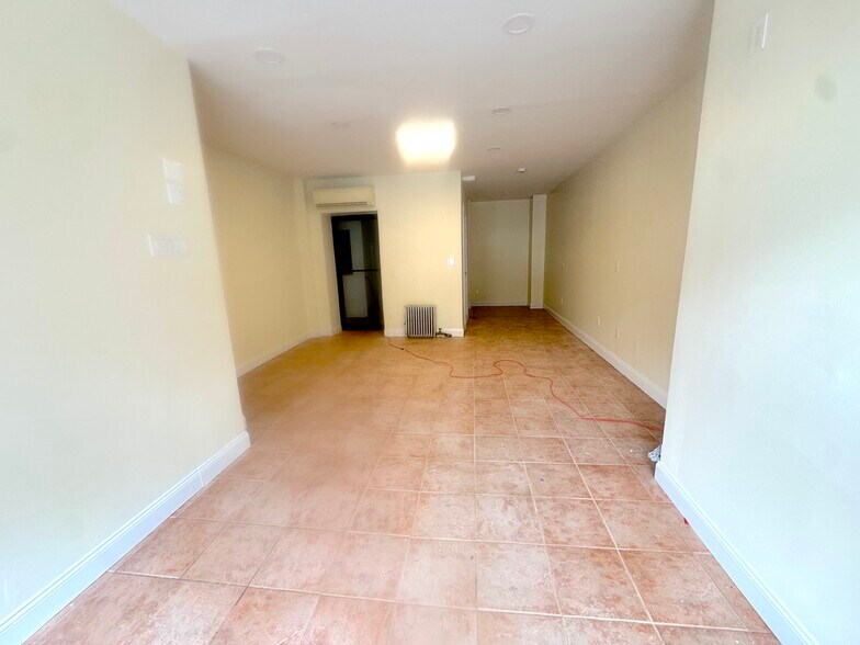 Primary Photo Of 252 S 4th St, Brooklyn Apartments For Lease