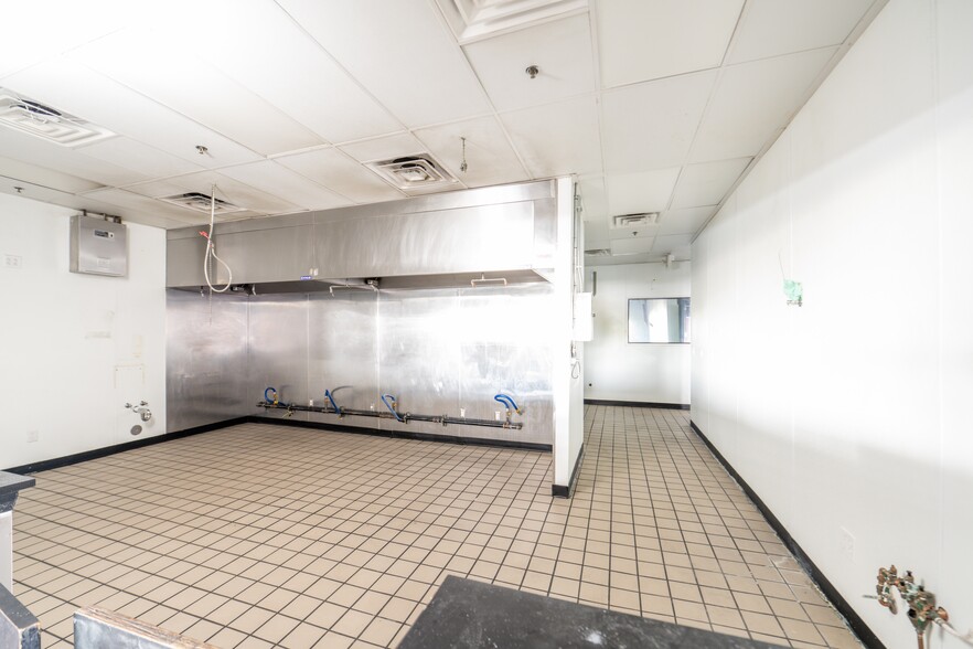 More Photos Of 2645 St. Rose Pky, Henderson Unknown For Lease