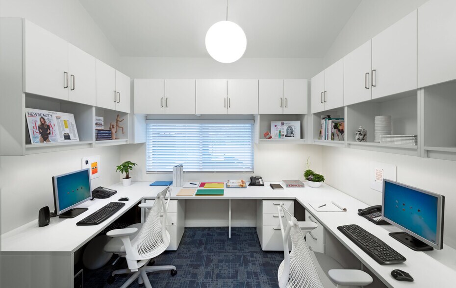 More Photos Of 57 N Middletown Rd, Nanuet Medical For Sale