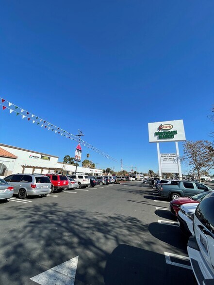 More Photos Of 2525-2603 Westminster Ave, Santa Ana Unknown For Lease