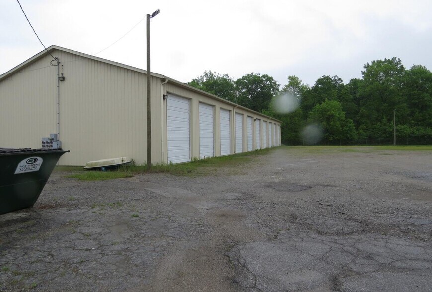 More Photos Of 42345 Oberlin Elyria Rd, Elyria Self Storage For Lease