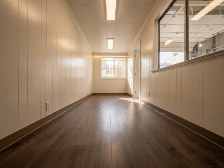 More Photos Of 1237 Folsom St, San Francisco Flex For Lease