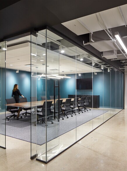 More Photos Of 733 Marquette Ave, Minneapolis Unknown For Lease