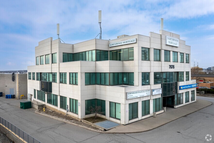 More Photos Of 7676 Woodbine Ave, Markham Office For Lease