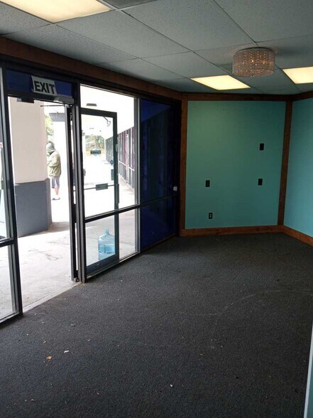 More Photos Of 6625 Argyle Forest Blvd, Jacksonville Storefront Retail Office For Lease
