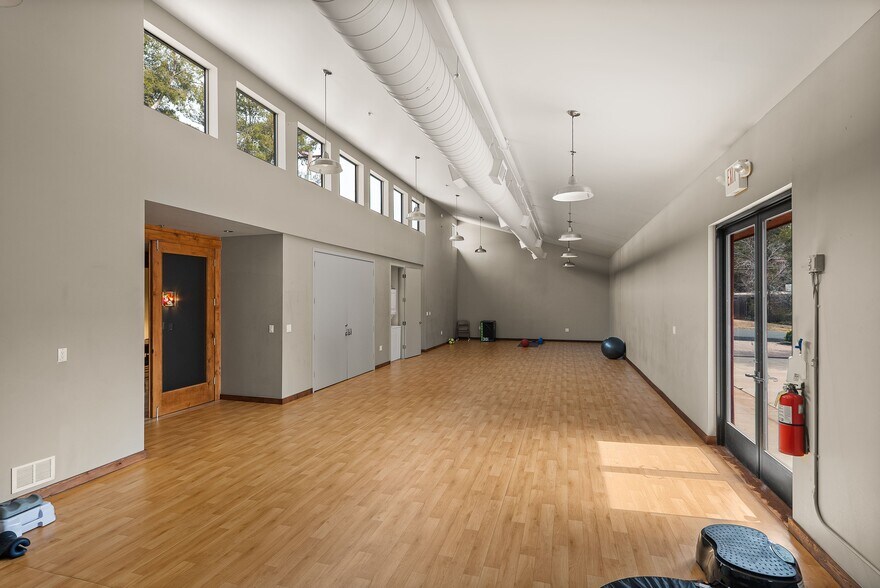 More Photos Of 45 Birch Blvd, Sedona Medical For Lease
