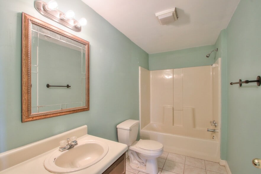 More Photos Of 5294 Main St, Spring Hill Office Residential For Sale