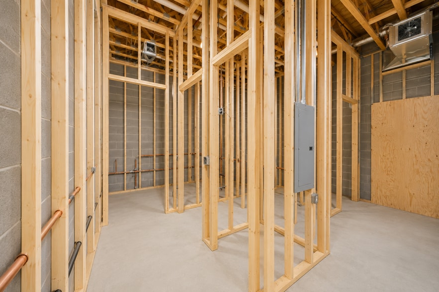 More Photos Of 1315 W Taylor St, Chicago Storefront Retail Residential For Lease