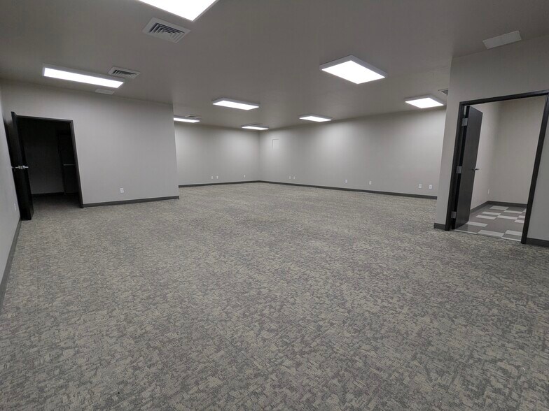 More Photos Of 5552 N Eagle Rd, Boise Office For Lease