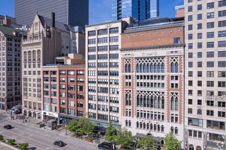 More Photos Of 18 S Michigan Ave, Chicago Office Residential For Lease