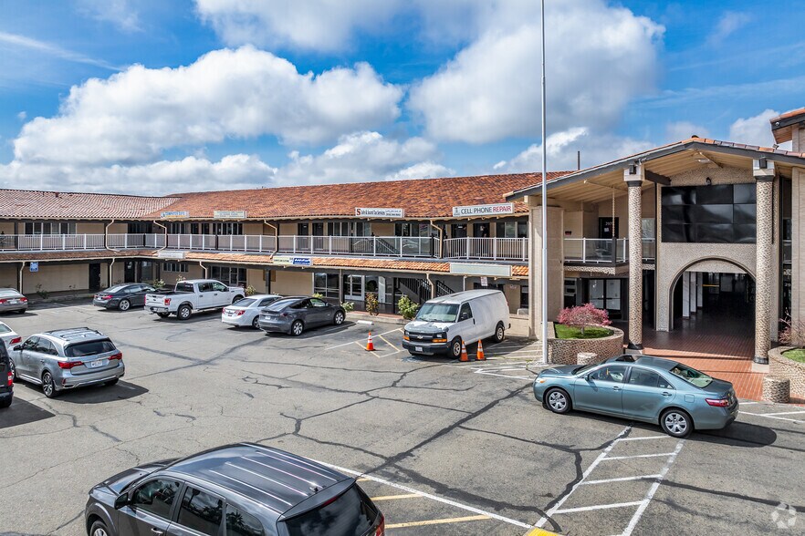 More Photos Of 2917-2999 Fulton Ave, Sacramento Office Residential For Lease