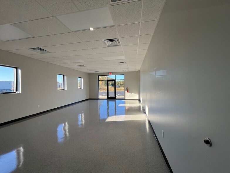 More Photos Of 1200 Commerce St, Madison Warehouse For Lease