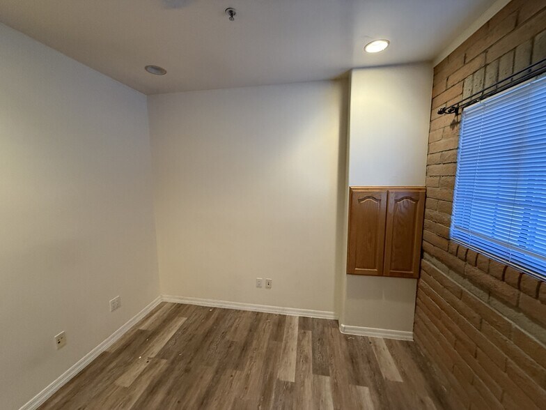 More Photos Of 1405 N Dobson Rd, Chandler Office For Lease