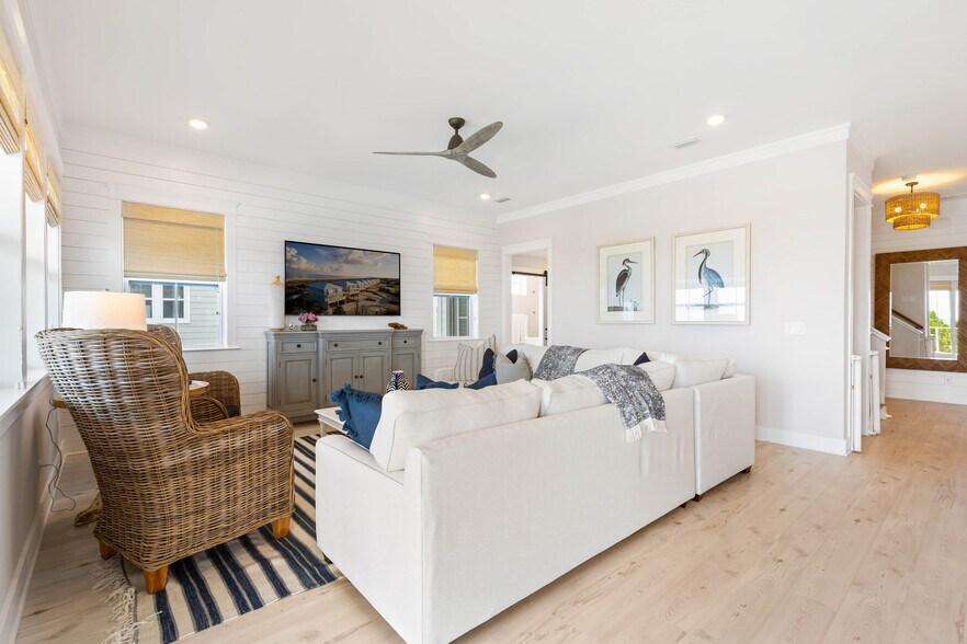 More Photos Of 191 Las Palmas Ln, Port St Joe Specialty For Sale