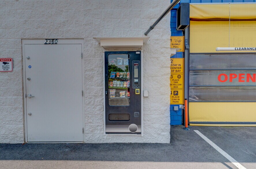 More Photos Of 2360 Corbin Ave, New Britain Carwash For Sale