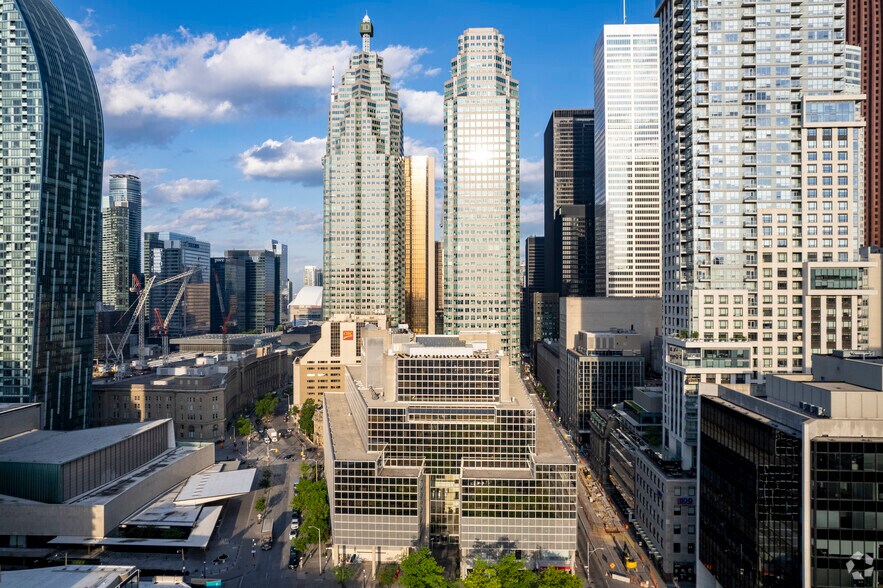 More Photos Of 181 Bay St, Toronto Office For Lease