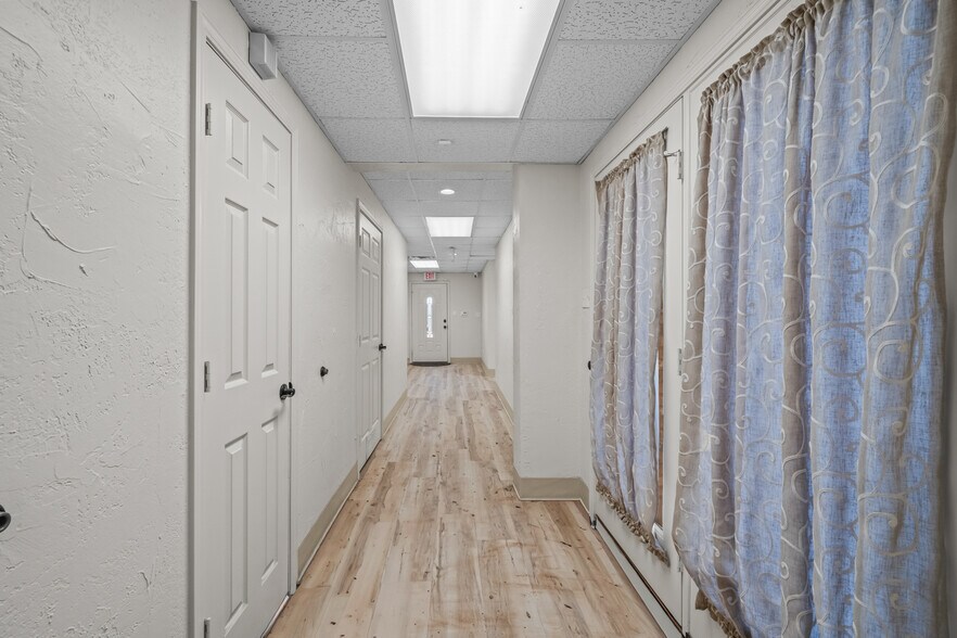 More Photos Of 1120 W Loop 289, Lubbock Medical For Lease