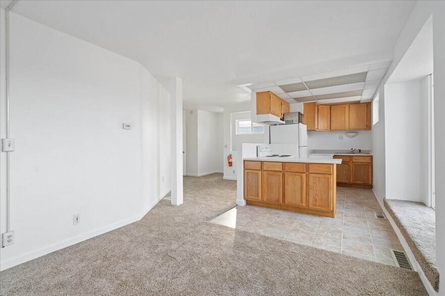 More Photos Of 601 E Lincolnway, Cheyenne Storefront Retail Residential For Sale