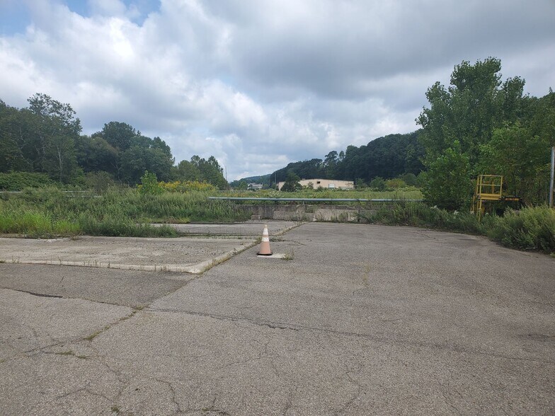 More Photos Of 587 N Seneca St, Oil City Chemical Oil Refinery For Sale