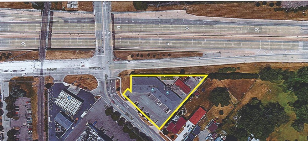 More Photos Of 44844-44900 Utica Rd, Utica Storefront Retail Office For Lease