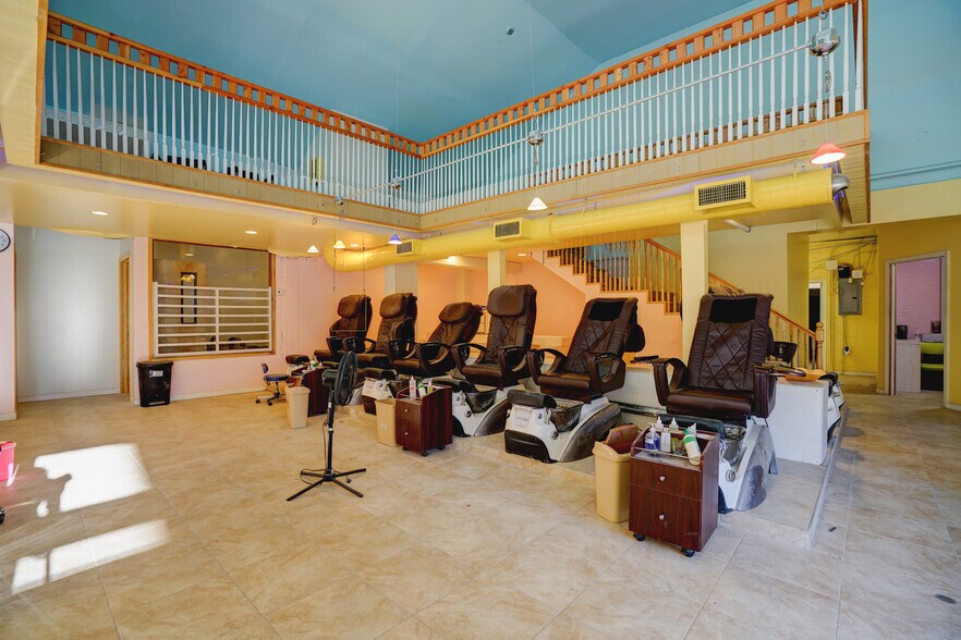 More Photos Of 62 4th St, Elizabeth Storefront Retail Residential For Sale