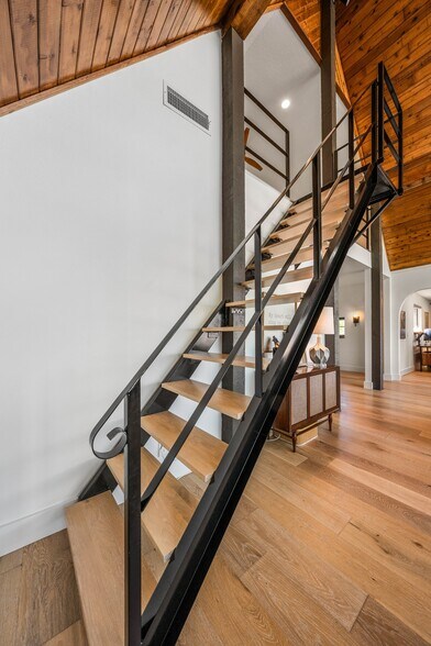 More Photos Of 4158 Creek Rd, Temple Specialty For Sale