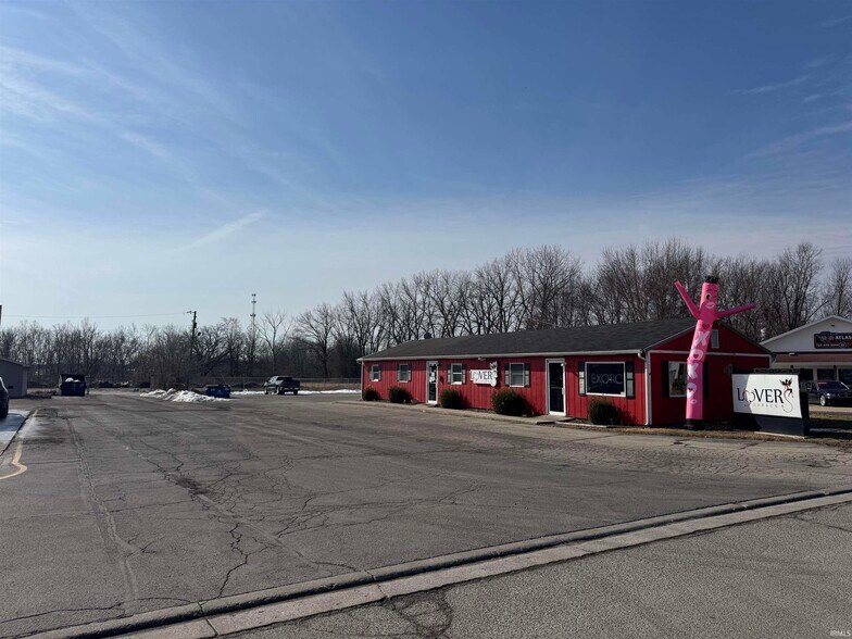 Primary Photo Of 145 Creekside Dr, Kokomo General Retail For Sale