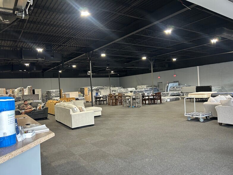 Primary Photo Of 2586-2646 Onslow Dr, Jacksonville Unknown For Lease