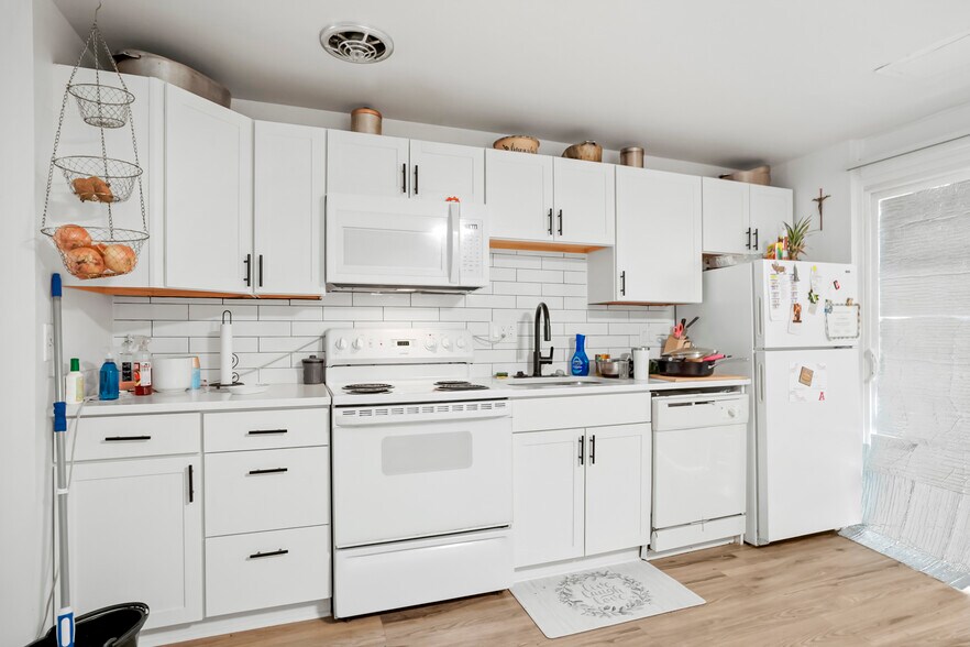 More Photos Of 8662-8682 W 51st Ave, Arvada Apartments For Sale