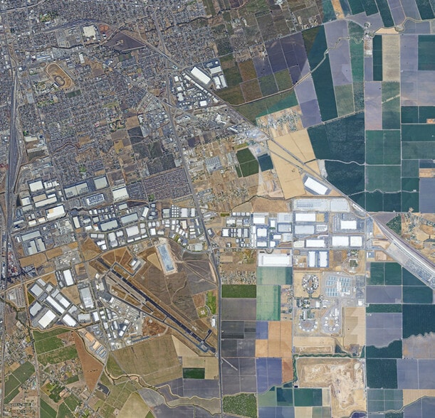 More Photos Of 4545 Qantas Ln, Stockton Manufacturing For Lease