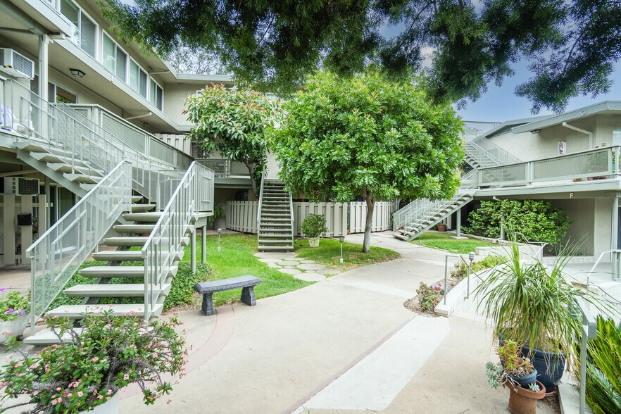 More Photos Of 1724 Meridian Ave, South Pasadena Apartments For Sale