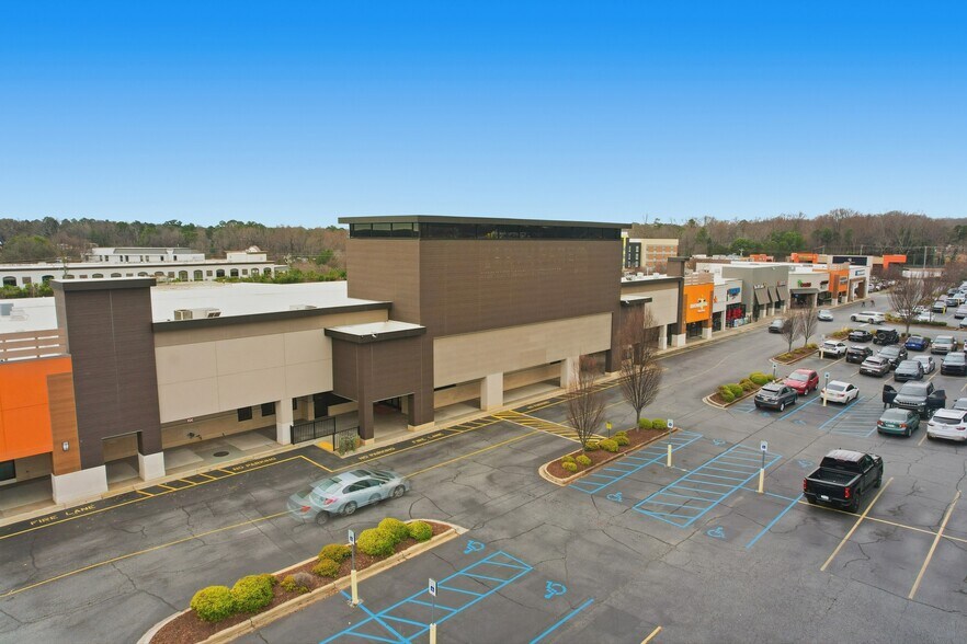 More Photos Of 3620 Pelham Rd, Greenville Unknown For Lease