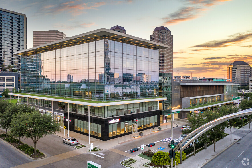 Primary Photo Of 1700 Post Oak Blvd, Houston Coworking Space