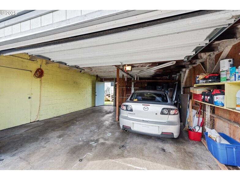 More Photos Of 2235 Broadway Ave, North Bend General Retail For Sale