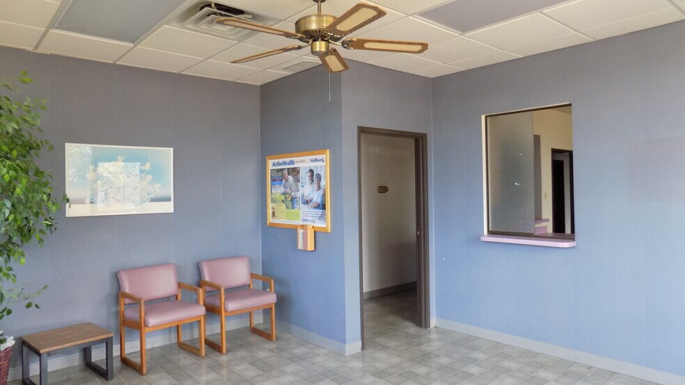 More Photos Of 315 S Cockrell Hill Rd, Duncanville Medical For Lease