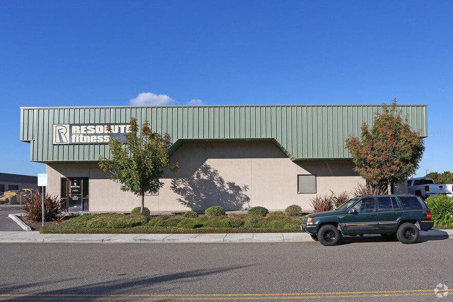 More Photos Of 5151 Pentecost Dr, Modesto Warehouse For Lease