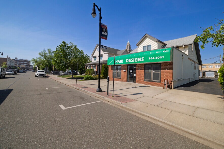 More Photos Of 114 N Park Ave, Rockville Centre Storefront Retail Residential For Sale
